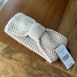 CC NWT Winter Headband